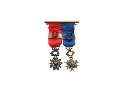Barrette de gala retenant deux réductions...