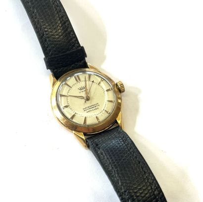 MONTRE BRACELET d'homme à boitier en or jaune...