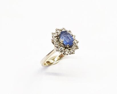 BAGUE POMPADOUR en or gris 18k (750/oo) sertie...