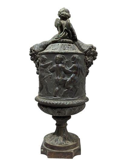 CLODION (D'après)
Paire de VASES COUVERTS...