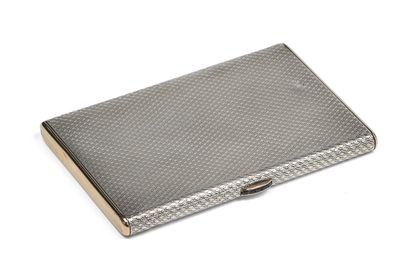 HERMES Paris
Étui à cigarettes en argent...