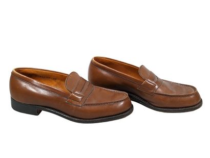 J.M. WESTON
Paire de mocassins en cuir couleur...