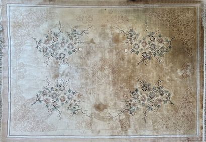 CHINE
Grand tapis mécanique en fil de soie...