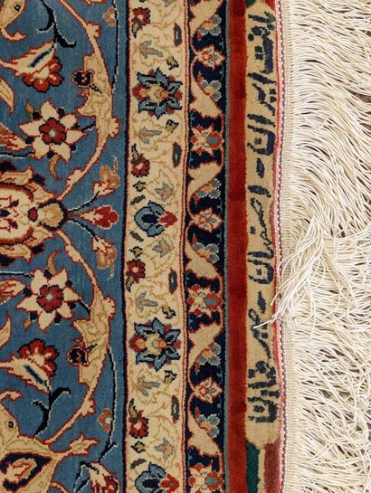 ISPAHAN (Iran)
Tapis en velours de laine...