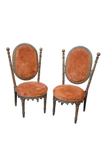 MOBILIER DE SALON OTTOMAN en bois laqué noir,...