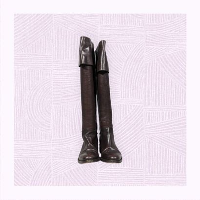 SARTORE PARIS
Paire de bottes en cuir épi...