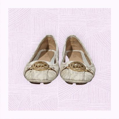 MICHAEL KORS
Paire de ballerines en cuir...