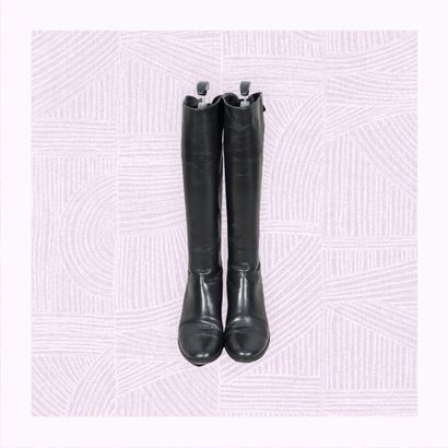 CHARLES KAMMER
Paire de bottes sur léger...