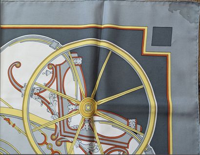 HERMES PARIS
Carré en soie intitulé 
