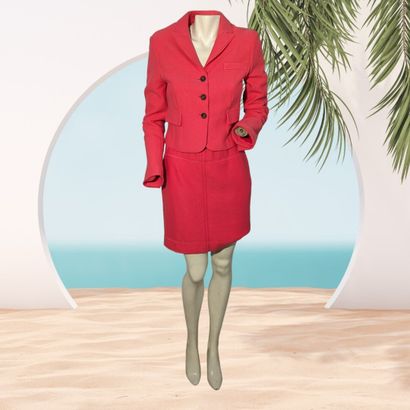 MARC CAIN
Tailleur jupe en laine rose composé...