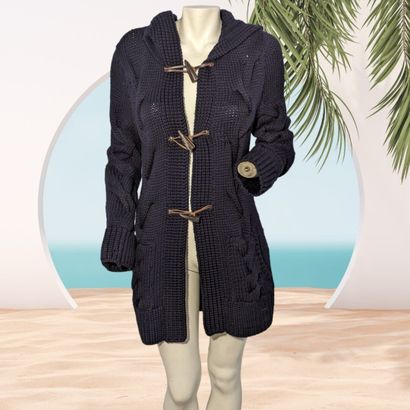 Lot de trois gilets : 
- POLO DE DEAUVILLE,...