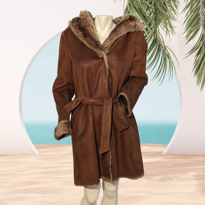 CAROLL
Manteau à capuche ceinturé en imitation...