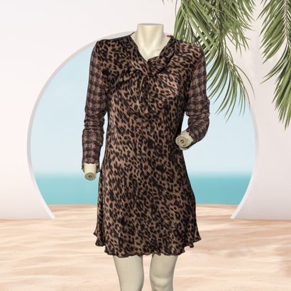 MARC CAIN 
Robe à manches longues en viscose...