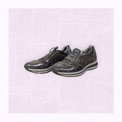 NERO GIARDINI
Paire de sneakers sur plateforme...