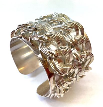IMAI by Julie BORGEAUD
Bracelet manchette...
