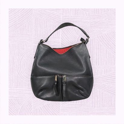 LANCEL
Sac à main porté épaule en cuir noir...