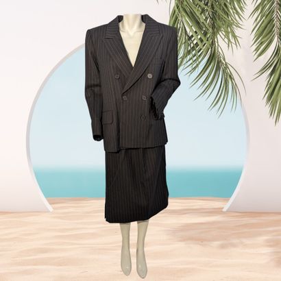 YVES SAINT LAURENT
Tailleur pour femme en...