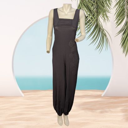 SAVE THE QUEEN
Longue combinaison pantalon...
