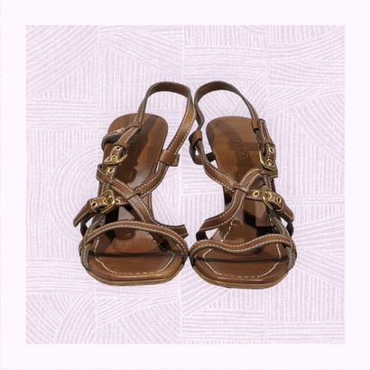 PRADA
Paire de sandales sur talon haut en...
