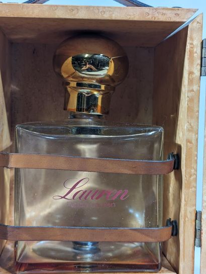 RALPH LAUREN - Lauren
Coffret de remplissage...