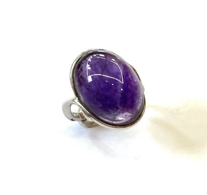 BAGUE en argent 925/°° sertie d'une pierre...