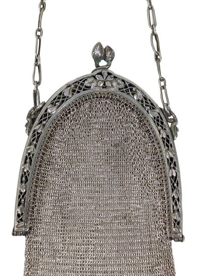 Pochette en cotte de mailles en argent massif,...