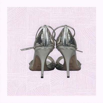 GUCCI
Paire d'escarpins sur talon aiguille...