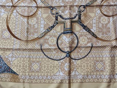 HERMES PARIS
Carré en soie intitulé 