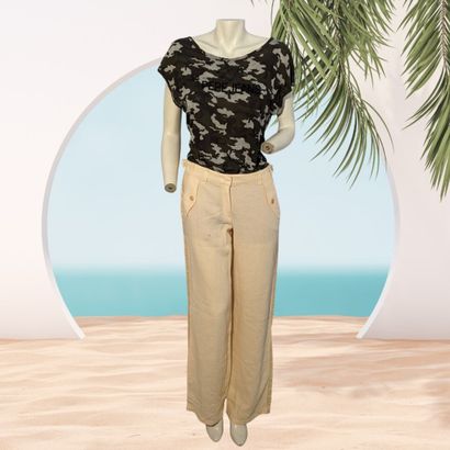 MARC CAIN 
Pantalon fluide en lin et coton.
Taille...