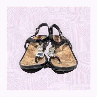 PRADA
Paire de sandalettes sur talon compensé...