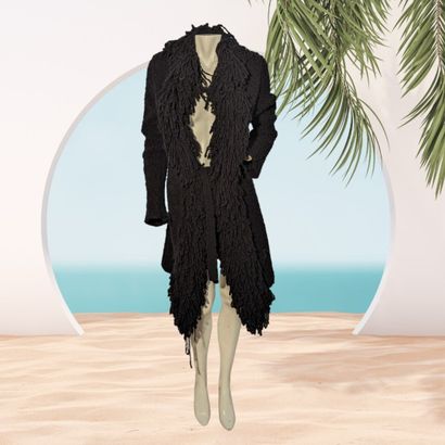 MARC CAIN
Long gilet en laine bouclée noire...