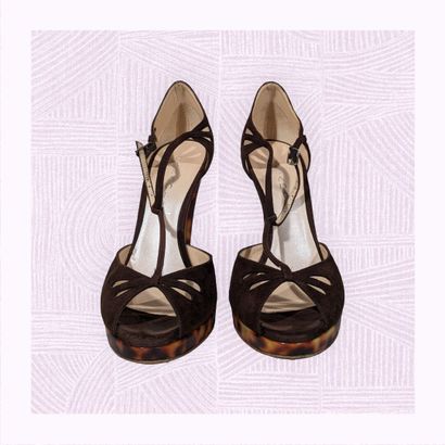 CASADEI 
Paire d'escarpins sur talons aiguilles...
