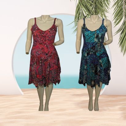 SALAMANDRE
Réunion de 2 robes d'été en viscose...