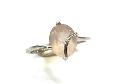 BAGUE en argent 925/°° sertie d'une pierre...