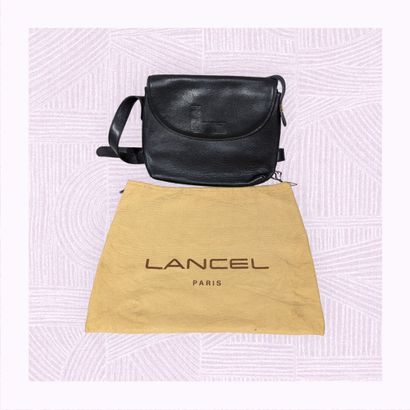 LANCEL
Sac à main en cuir grainé noir avec...