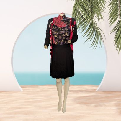 CHRISTIAN LACROIX
Ensemble comprenant : 
-...