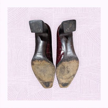 SONIA RYKIEL
Paire d'escarpins en cuir façon...