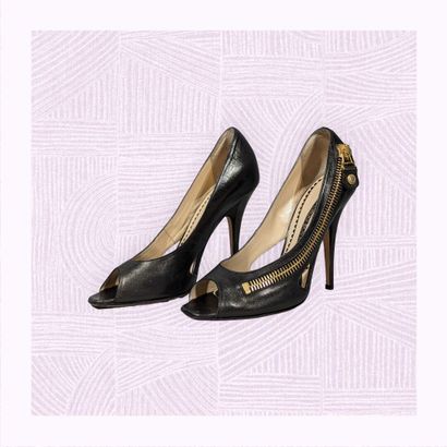 JIMMY CHOO BOUTIQUE
Paire d'escarpins sur...