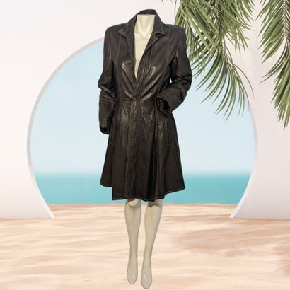 INDIES
Manteau long de femme en cuir d'agneau...