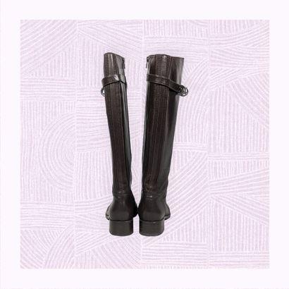 VERO CUOIO
Paire de bottes en cuir marron...