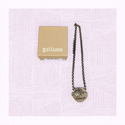 GALLIANO
Collier à mailles rondes en métal...