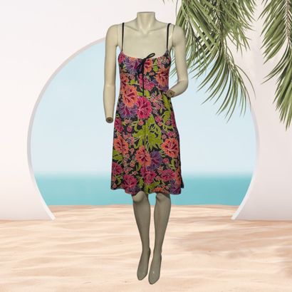 CYELL, CREA et PARADOX
3 robes maillots de...
