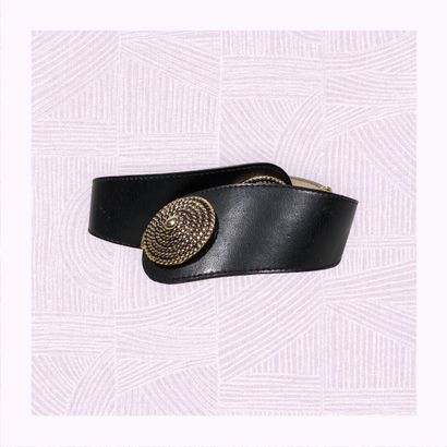 MARC CAIN
Ceinture en lanières de cuir tressées...