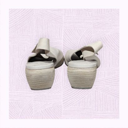 FAMOUS DUCA DEL NORD
Paire de sandales en...
