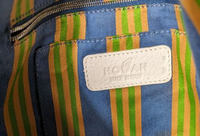 HOGAN
Sac à main porté épaule en cuir blanc...