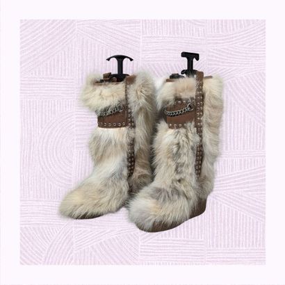 DIAVOLEZZA
Paire de bottes sur talon compensé...