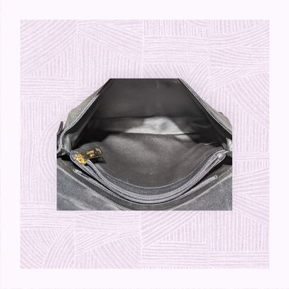 LANCEL
Sac à main en cuir grainé noir avec...