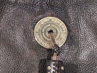 YVES SAINT LAURENT, Rive gauche
Sac à main...