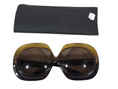 Christian DIOR circa 1970
Paire de lunettes...