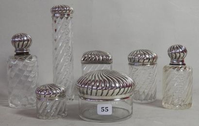Garniture de toilette en verre monture argent...